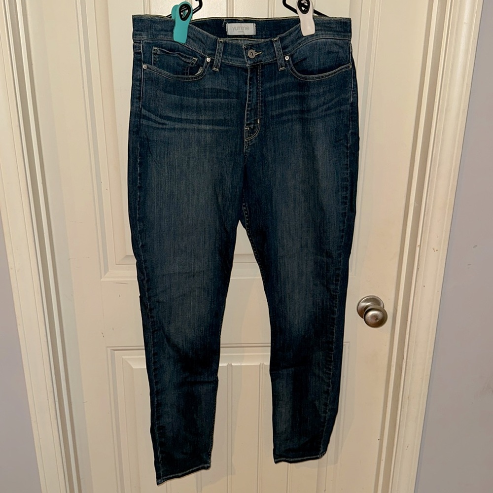 Yummie Skinny Jeans